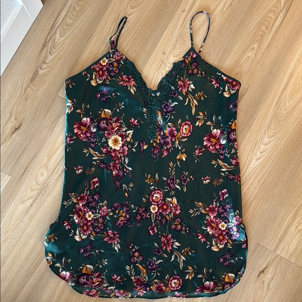 Emerald Green Floral Fitted Camisole with Sweetheart Neckline
